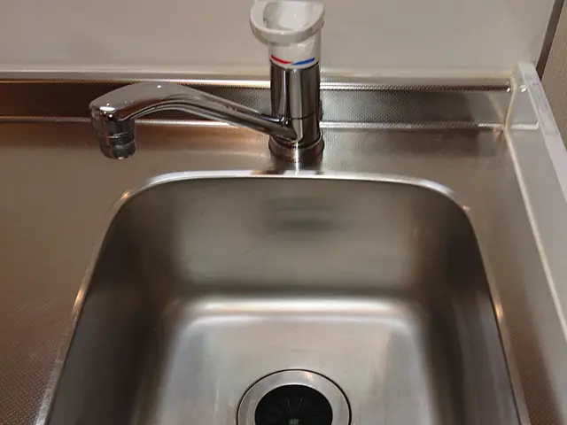 キッチン2点セット¥30000シンクコーティング込みサービスの画像