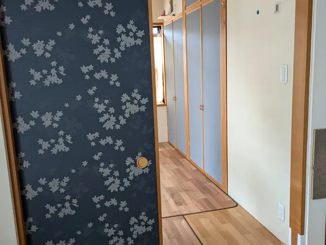 【和室のしつらえ】現状の襖の状態をしっかり確認し紙の選定及び適性施工を実践しますサービスの画像