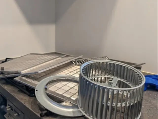 ★頑固な油汚れを徹底的に洗浄します！換気効率アップ！PayPay決済可サービスの画像