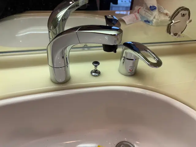水栓蛇口交換サービスの画像