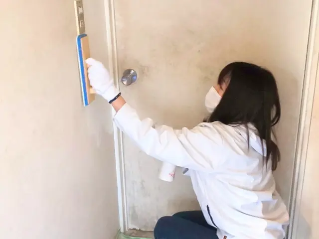 【壁紙は染め変える時代】京都、滋賀対応、張替えの約50%、3分の1の施工時間サービスの画像