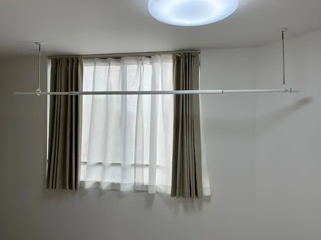 室内物干し取り付けサービスの画像