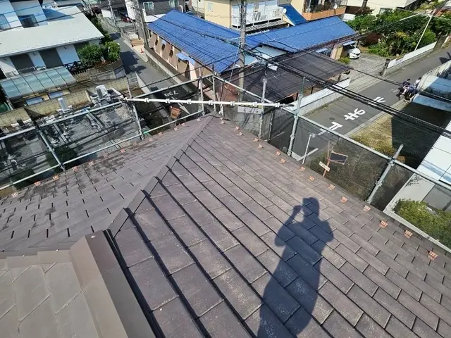 プロの技と丁寧さで、あなたの屋根に新たな輝きを！サービスの画像