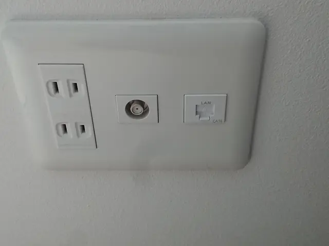 【配管内配線工事】LAN･TEL配線工事【通信工事業界で年間700件の実績】サービスの画像