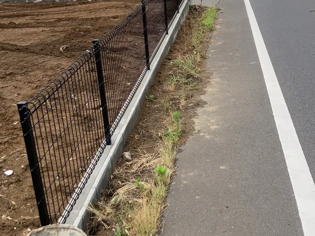 目隠しフェンス　ブロックフェンス工事サービスの画像