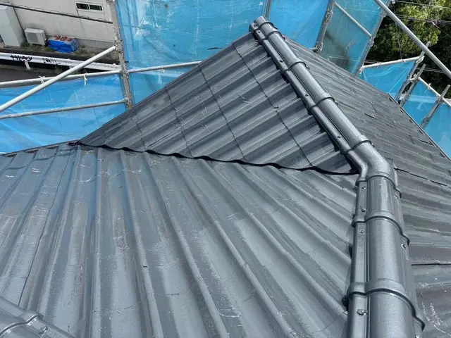 国家資格を持った職人が真心こめて細部まで丁寧に塗装し、あなたの家を守ります。サービスの画像