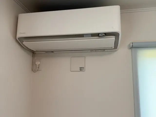 取外し、移設、回収、引越しに、伴う工事もお任せください。エアコン工事は当店にサービスの画像