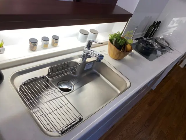 【期間限定】プロの技術で徹底洗浄！シンクの輝きに感動！1箇所12,000円です！サービスの画像