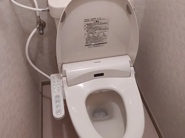 温水器便座の取付・交換 メーカー不問 設置後動作確認、漏水確認実施！サービスの画像