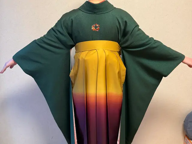 5月以降空きございます。出張ヘアメイクも可能です。