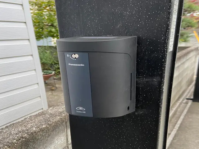 低圧電気取扱業務、電気工事施工管理技士、電気工事士免許習得者で安心♪サービスの画像