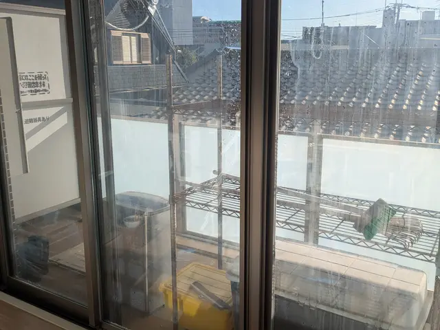 ◇吹き抜け天窓の清掃、カビ取り、窓をピカピカにするのが得意です(^^)vサービスの画像