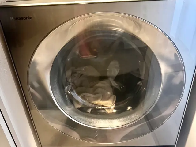 ★ドラム式洗濯機分解洗浄！乾燥機能の改善！女性スタッフ同行で安心と安全を！サービスの画像