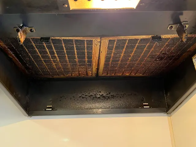 ◆予約から施工まで100%自社対応◎営業時間外も対応OK◎丁寧に仕上げますサービスの画像