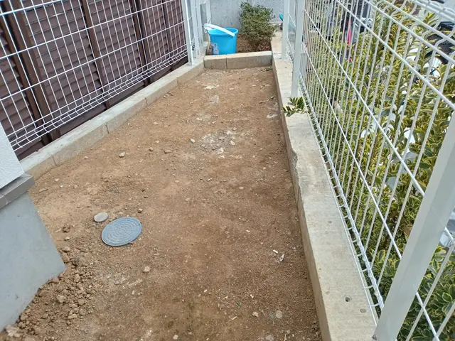 ◎斜面や段差の有る場所も施工致します！何なりとご相談下さい！サービスの画像