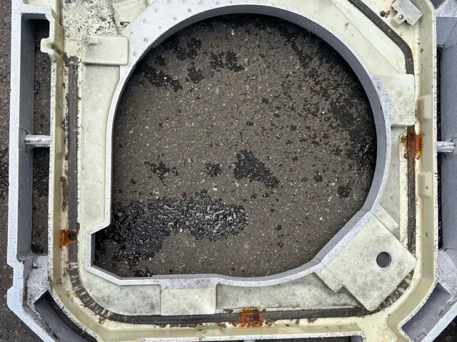 複数台がお得！4方向業務用エアコン¥22000！家庭用1〜2方向は¥19000！サービスの画像