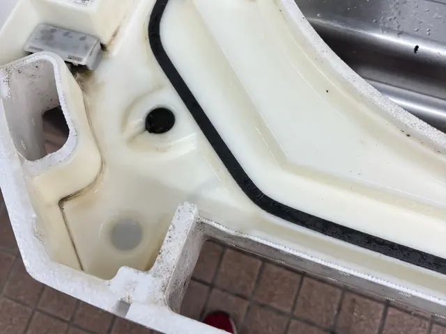 複数台がお得！4方向業務用エアコン¥22000！家庭用1〜2方向は¥19000！サービスの画像