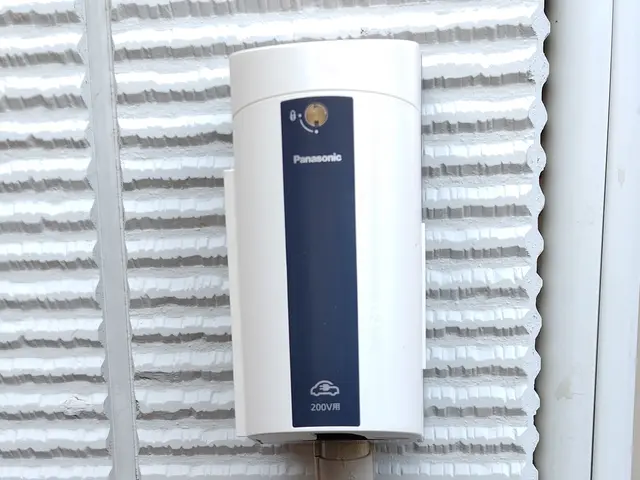 EVコンセント、電気工事ならお任せ下さい。施工後、安心快適サービスの画像