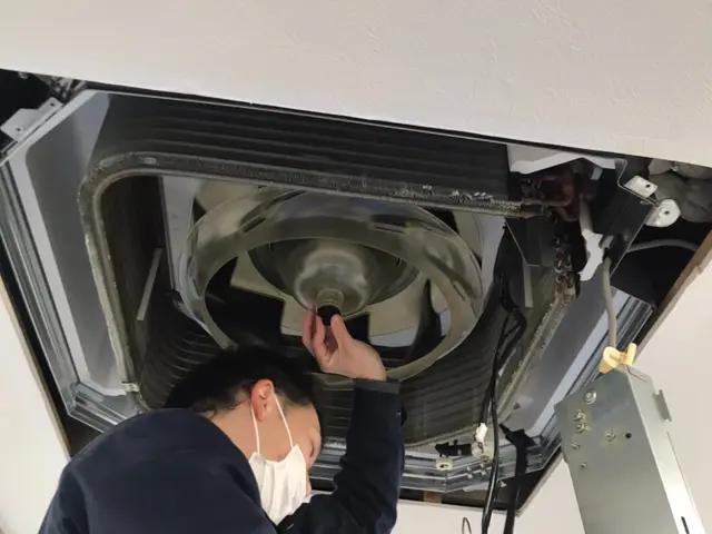 埋め込みエアコンクリーニング本業対応！綺麗を約束、自信あります。サービスの画像