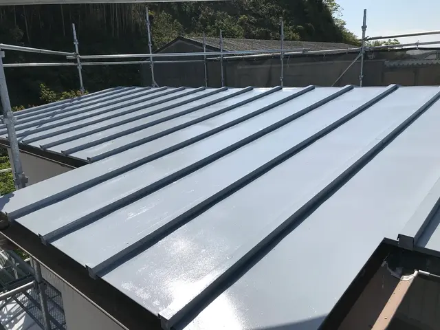 スピード対応が自慢の屋根塗装のプロ！丁寧なヒアリングで理想の仕上がりを実現サービスの画像