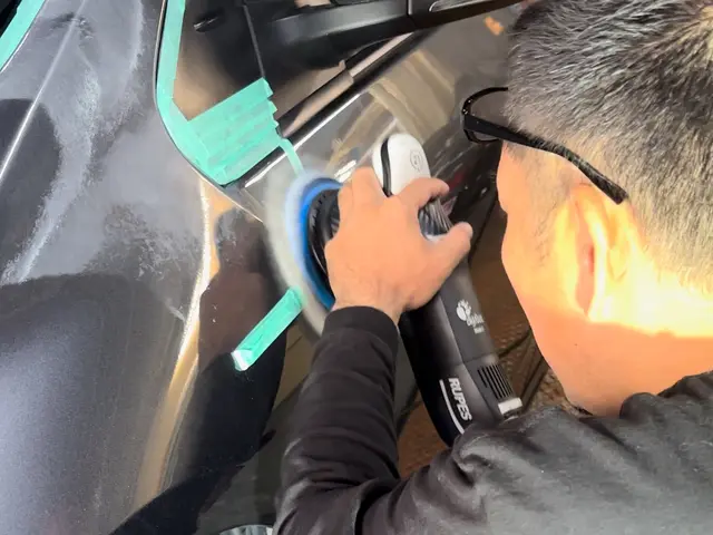 【お客様のお車を心を込めてキレイにコーティングします】☆代車無料☆自社工場完備サービスの画像