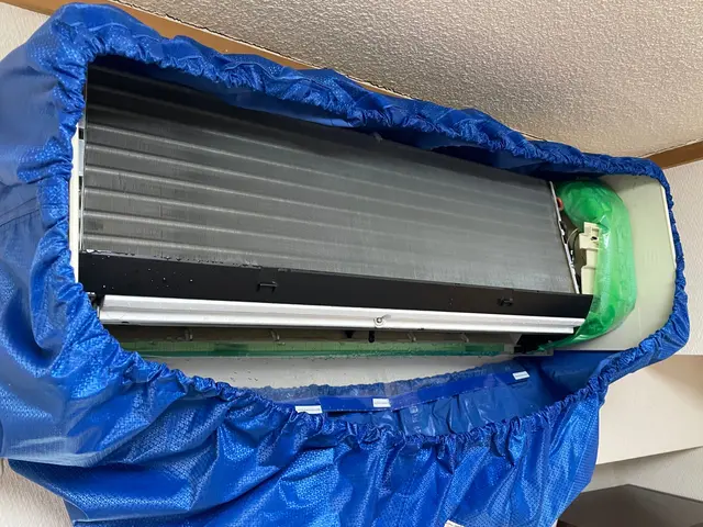 【特別サービス！】室外機の熱交換器の高圧洗浄が今だけ2000円から1000円！サービスの画像