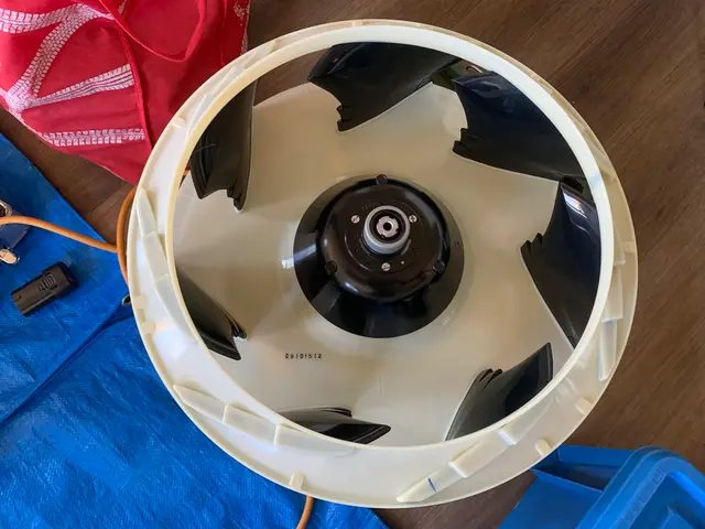 年中無休◇安心のエコ洗剤使用！エアコンの隅々まで高圧洗浄！夜の遅い時間でもOK!サービスの画像