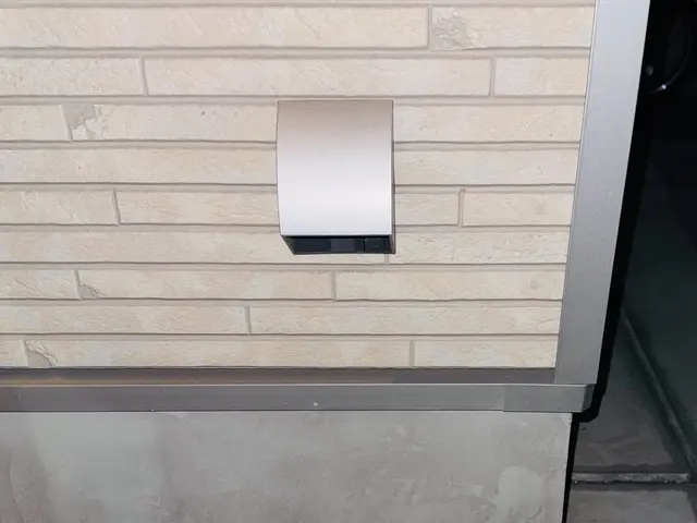 ★屋外防水コンセント交換工事お任せ下さい★ 経年劣化等、割れ、変形　★非喫煙者★サービスの画像