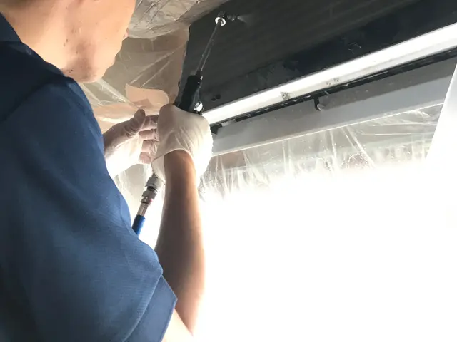 大手のノウハウがあるから安心して頼める！☆壁掛けエアコンの高圧洗浄☆サービスの画像