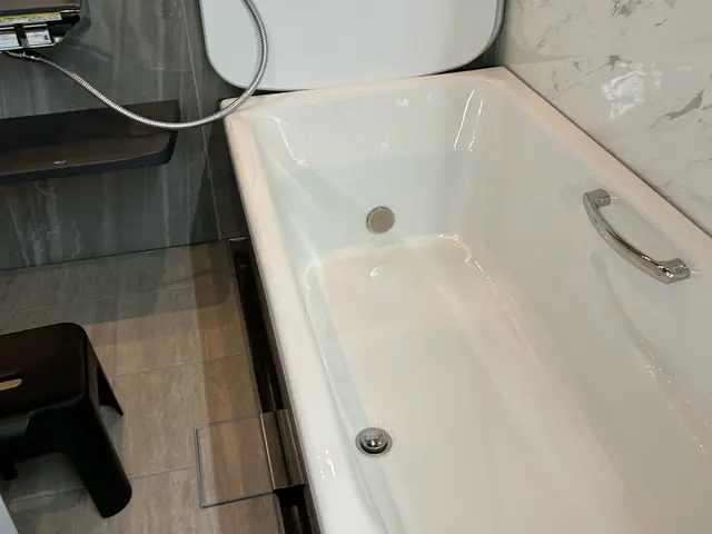 《快適な毎日を！》即日対応可能、綺麗で気持ちいいお風呂時間に☆排水口まで綺麗に！サービスの画像