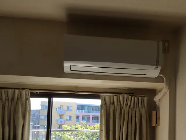 大阪府・実績豊富な店長が作業終了まで対応します！冷房能力4キロサービスの画像