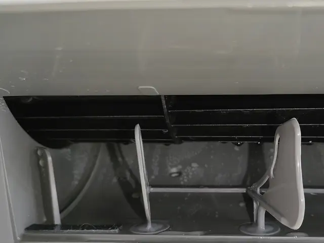 責任ある手仕事で快適な空気へ｜分解高圧洗浄で清潔に｜事前説明丁寧・養生徹底対応可サービスの画像