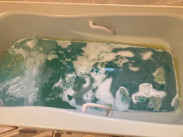 お風呂の配管のおそうじ！安心の薬剤使用！お年寄り・赤ちゃんに！サービスの画像