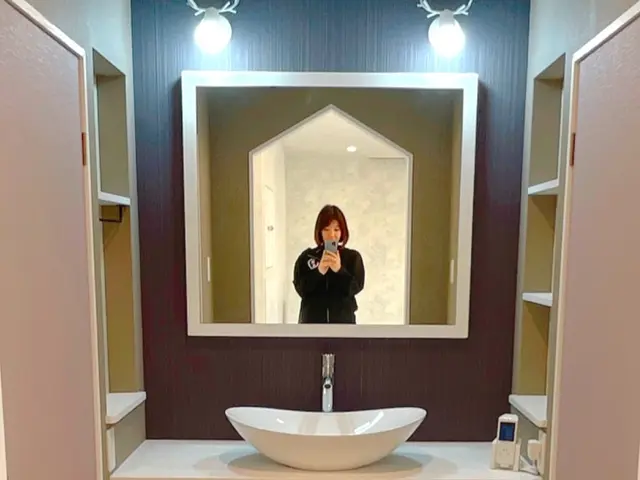 各メーカーの洗面台施行できます。造作洗面のご依頼も多数頂いております。サービスの画像