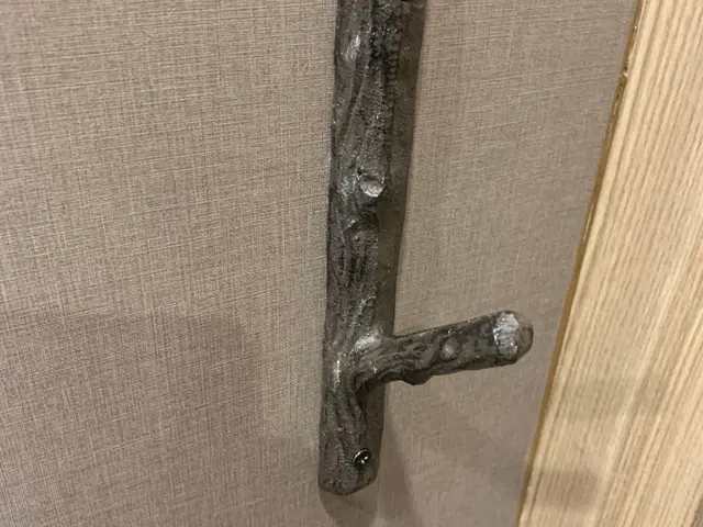 リードフック取り付けいたします。まずはお気軽にご相談ください。サービスの画像