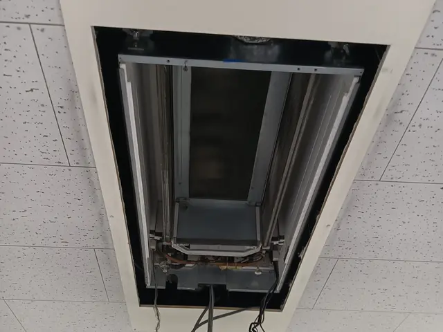 プロの技術で納得の仕上がり！汚れも臭いもなかったコトに！店舗もオフィスも大歓迎サービスの画像