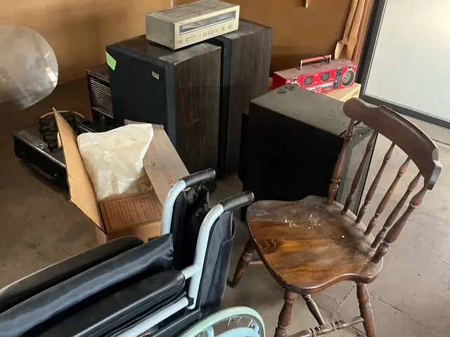 即対応・丁寧な作業でお悩み解決！回収種類豊富◎買取強化中◎サービスの画像