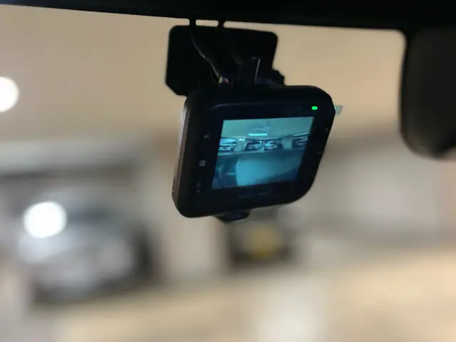 ドライブレコーダー・ミラー型ドラレコ　の取り付け！ドラレコ選びもご相談くださいサービスの画像