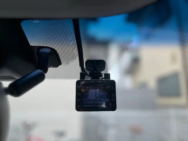 ドライブレコーダー・ミラー型ドラレコ　の取り付け！ドラレコ選びもご相談くださいサービスの画像