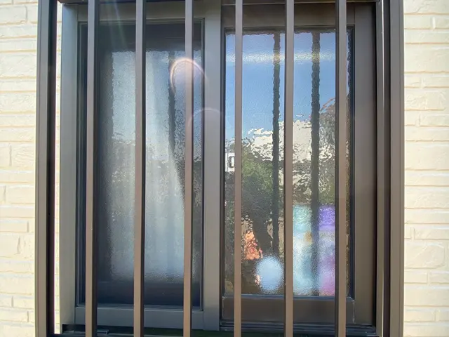 ◯面格子の取り付け◯防犯対策で今つけられる方増えております！サービスの画像