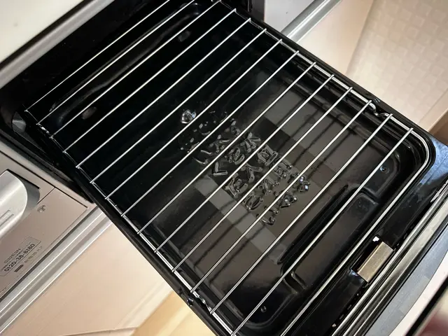 キッチン、レンジフード丸ごとピカピカセット！プロの清掃技術がキッチンを蘇らせますサービスの画像