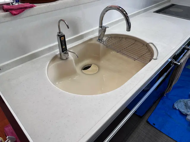 キッチン、レンジフード丸ごとピカピカセット！プロの清掃技術がキッチンを蘇らせますサービスの画像