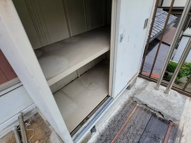 金属製物置解体！損害保険加入､土日祝即日可､丁寧。プロが参ります。サービスの画像