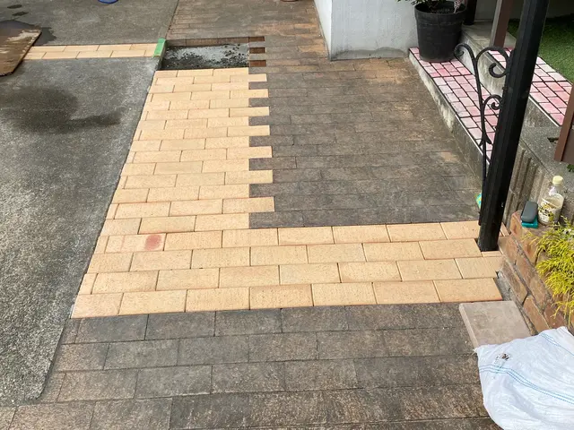 レンガ敷き レンガ積み 造作工事サービスの画像