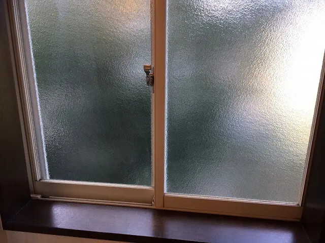 目隠し・遮熱・飛散防止など目的に合わせた施工を致します！注文もOK♪サービスの画像