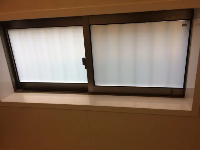 目隠し・遮熱・飛散防止など目的に合わせた施工を致します！注文もOK♪サービスの画像