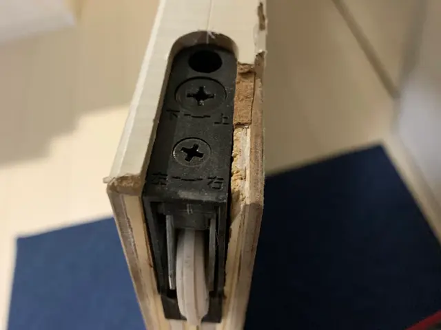 キツくなった扉をスムーズにします。サービスの画像