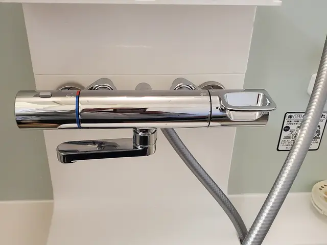 無料駐車場ご用意で300円値引き　大手作業歴14年　損保加入　P当社負担サービスの画像