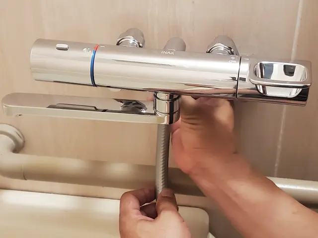 無料駐車場ご用意で300円値引き　大手作業歴14年　損保加入　P当社負担サービスの画像