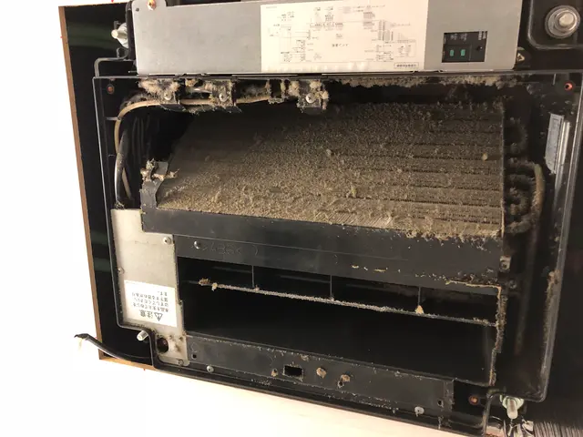 エプロン内部は高圧洗浄！鏡は機械研磨‼︎扉は外して丸洗い‼︎全て標準作業です❤︎サービスの画像